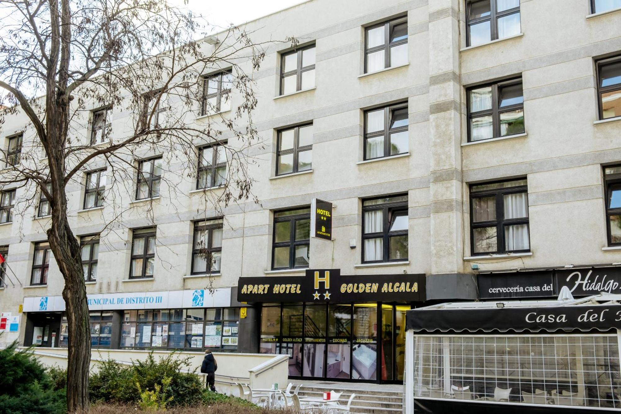 Apartahotel Golden Alcala Alcala de Henares Bagian luar foto